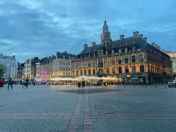 Frankrig forbyder fast fashion